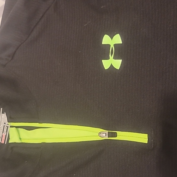 Under Armour Heatgear Loose Fit Black LS Training Gym Shirt Men's Size M. - Picture 2 of 5